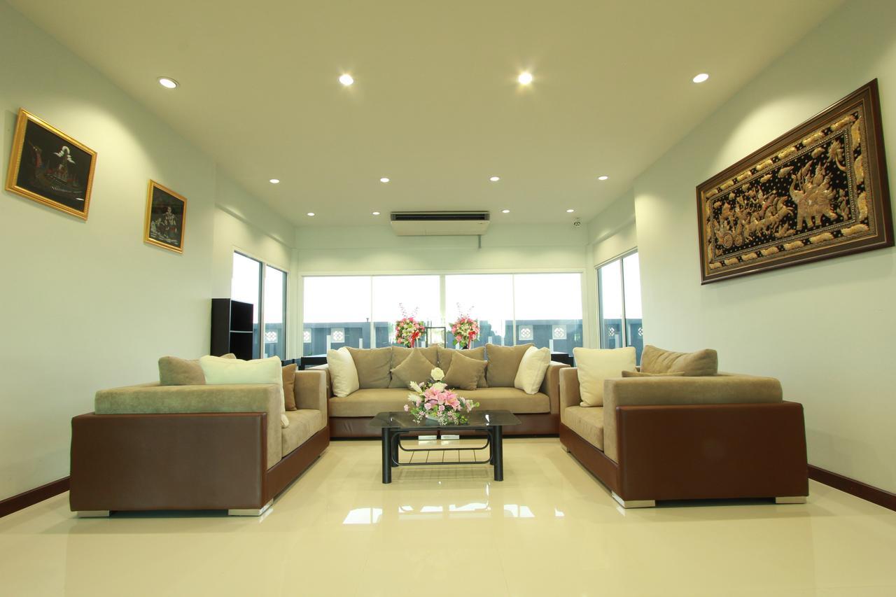 The Park 304 Executive Serviced Apartment Si Maha Phot Eksteriør bilde